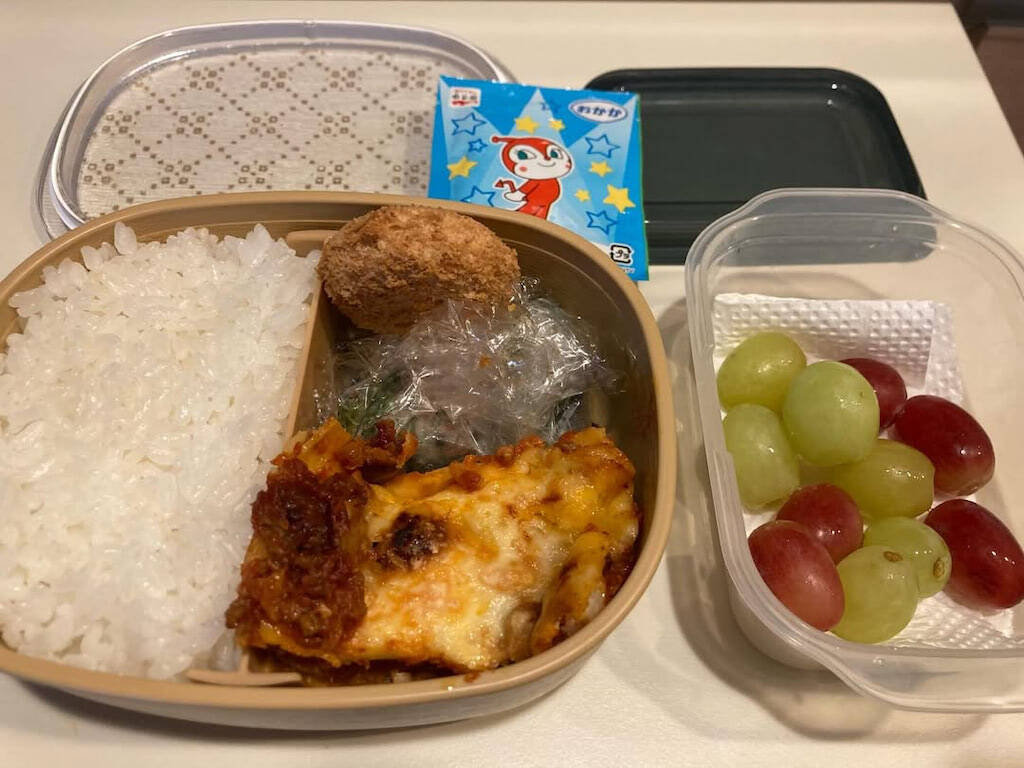 【お弁当、大変すぎた】もしやこの早朝タスク十数年続くの!?心配で夜しか寝られない件【Ayumiの漫画】