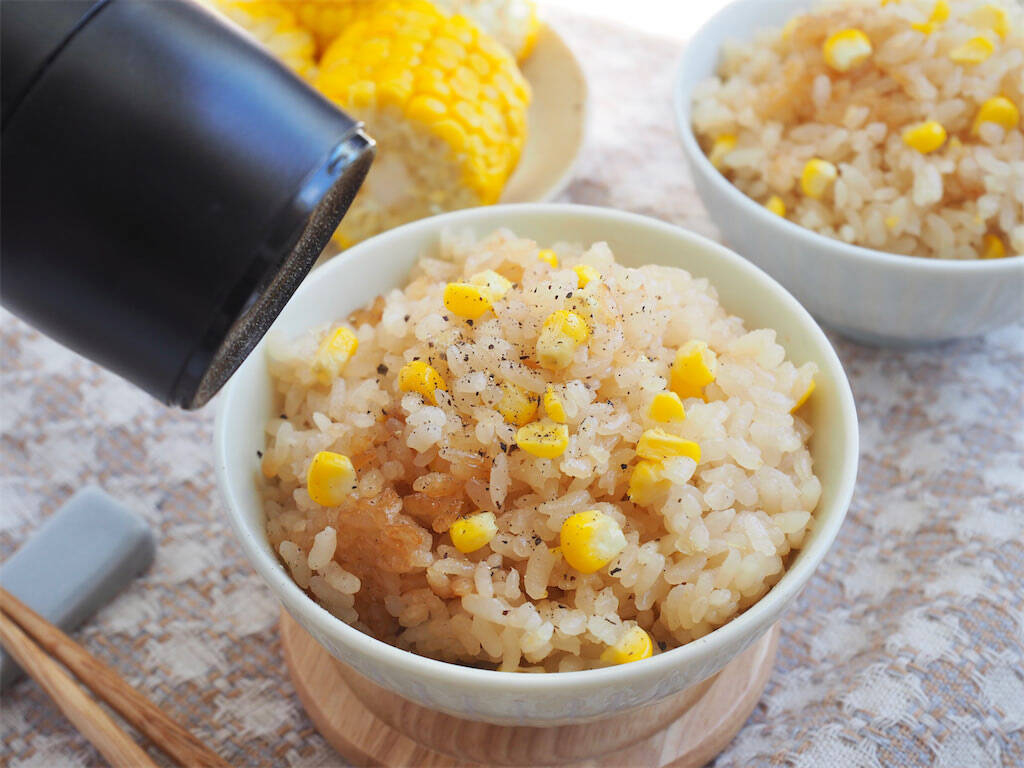 【芯まで炊くのが正解だった！】風味別格「とうもろこしの炊き込みご飯」作ってみた！バターじょうゆに沼る～♡