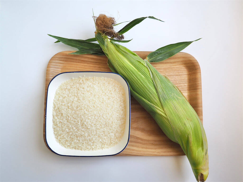 【芯まで炊くのが正解だった！】風味別格「とうもろこしの炊き込みご飯」作ってみた！バターじょうゆに沼る～♡