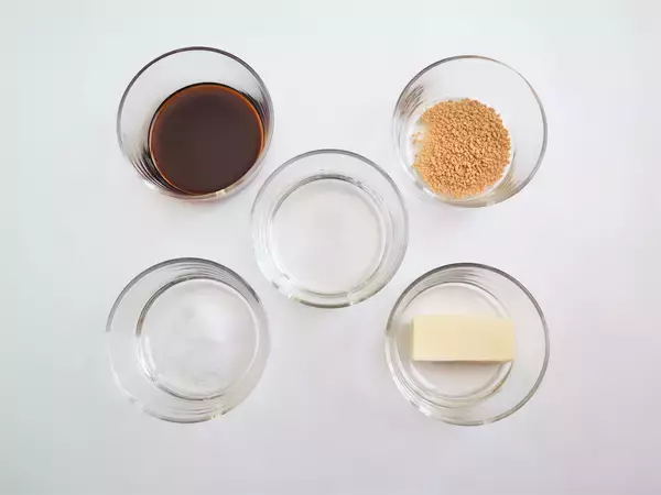 「【芯まで炊くのが正解だった！】風味別格「とうもろこしの炊き込みご飯」作ってみた！バターじょうゆに沼る～♡」の画像