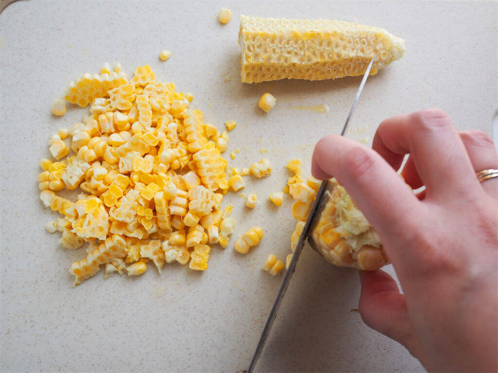 【芯まで炊くのが正解だった！】風味別格「とうもろこしの炊き込みご飯」作ってみた！バターじょうゆに沼る～♡