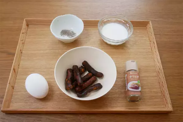 「【料理の裏ワザ】パン粉の代わりに「え、かりんとう⁉」を加えたら…ハンバーグに甘みと香ばしさが出現！」の画像