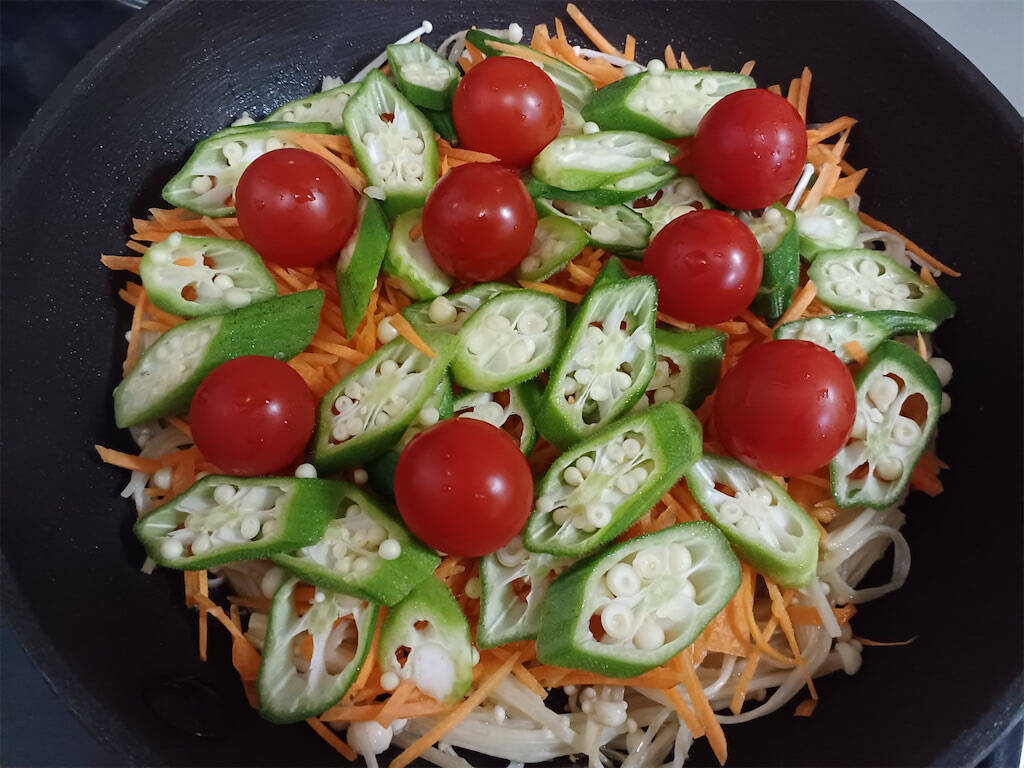 【シン・オムレツ】ピザ…ではなく「包まないオムレツ」です！9割野菜ってもうサラダじゃん？【農家直伝】