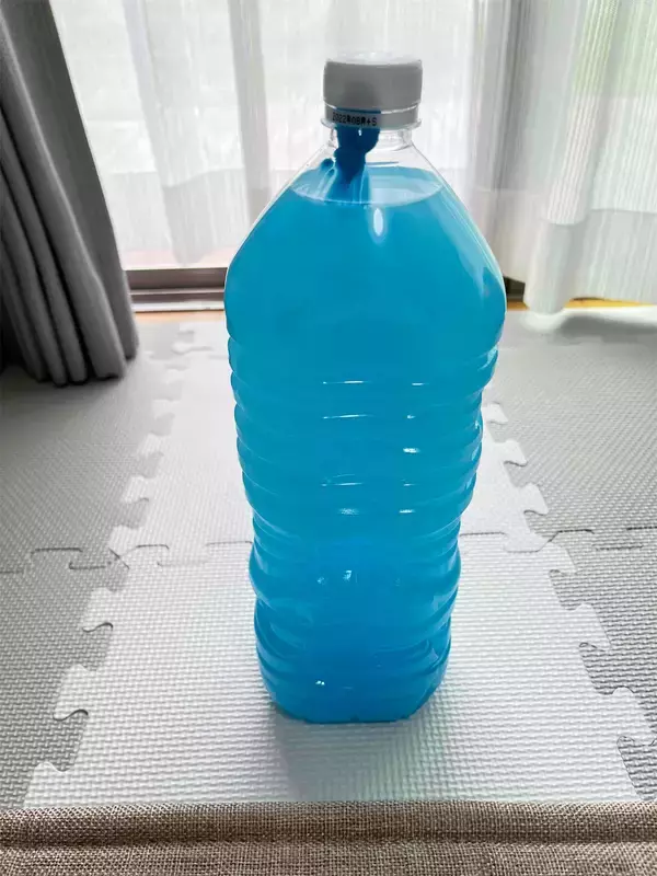 「【水遊びの超裏ワザ】子供が大喜び♪「室内プールもどき」作って遊んでみた！「え、布団圧縮袋なの⁉」」の画像