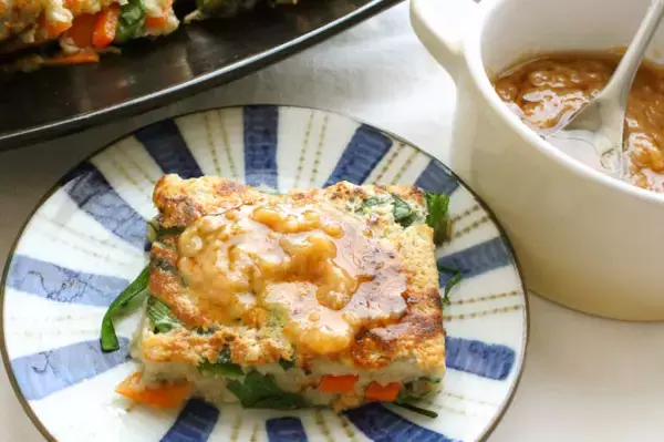 「【粉少なめでもカリカリなチヂミ♪】すりおろした「れんこん」をモリモリ入れるんだって！もっちりかる～い♡」の画像