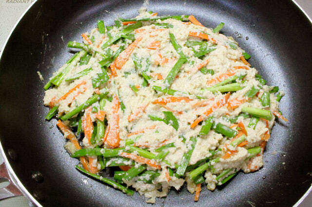 【粉少なめでもカリカリなチヂミ♪】すりおろした「れんこん」をモリモリ入れるんだって！もっちりかる～い♡