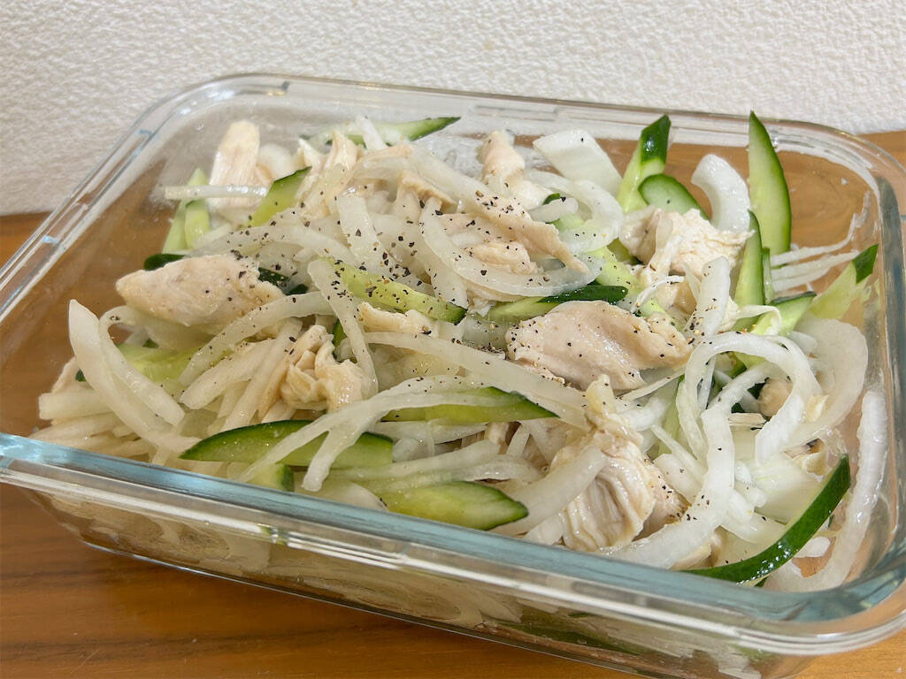 【ささみはレンジで柔らか♡】チンして和えるだけ「鶏ささみと新玉ねぎのマリネ」作ってみた！トロッと甘いの♪