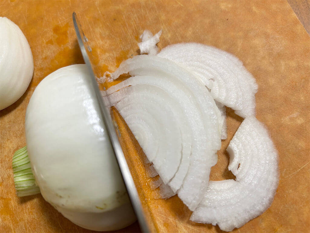 【ささみはレンジで柔らか♡】チンして和えるだけ「鶏ささみと新玉ねぎのマリネ」作ってみた！トロッと甘いの♪