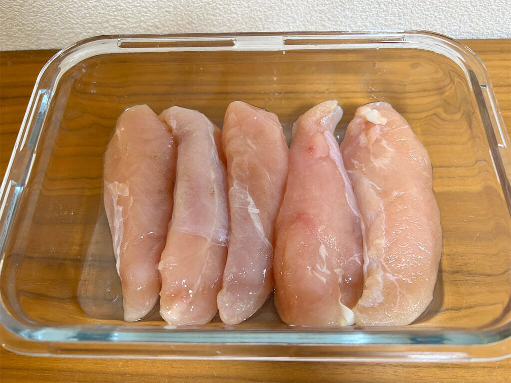 【ささみはレンジで柔らか♡】チンして和えるだけ「鶏ささみと新玉ねぎのマリネ」作ってみた！トロッと甘いの♪