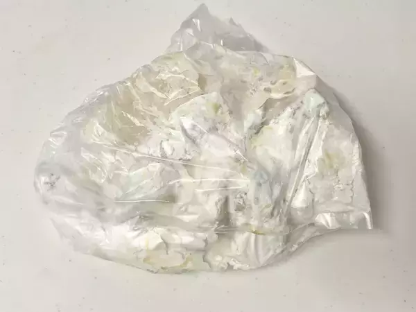 「10分漬け込んで揚げ焼きするとカリッとジューシー♡「悪魔のソーセージ唐揚げ」はリピ確定なウマさな件」の画像