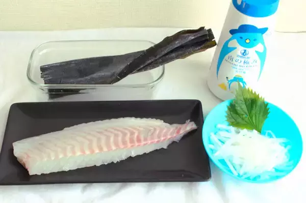 「【これホントに鯛の刺身？】ねっとり濃厚な「昆布じめ」作ってみた！下ごしらえ10分で旨味の塊に激変」の画像