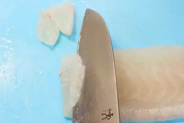 「【これホントに鯛の刺身？】ねっとり濃厚な「昆布じめ」作ってみた！下ごしらえ10分で旨味の塊に激変」の画像