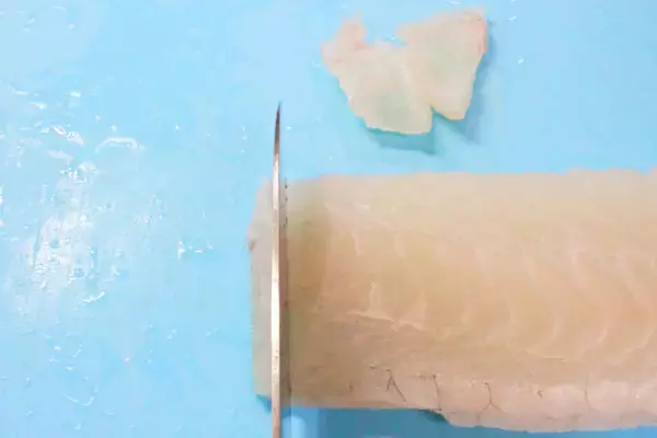 「【これホントに鯛の刺身？】ねっとり濃厚な「昆布じめ」作ってみた！下ごしらえ10分で旨味の塊に激変」の画像