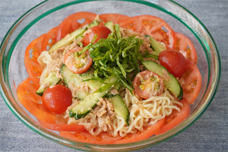 【市販のタレが大変身】トマトたっぷり「冷やし中華」作ってみた！ツナマヨが絡んでコク旨♡【農家直伝】