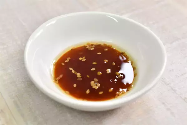 「【大根のイメージ覆る】焼き肉タレで「大根ステーキ」がヤミツキになる！レンチンで味シミシミ♪【青髪のテツ】」の画像