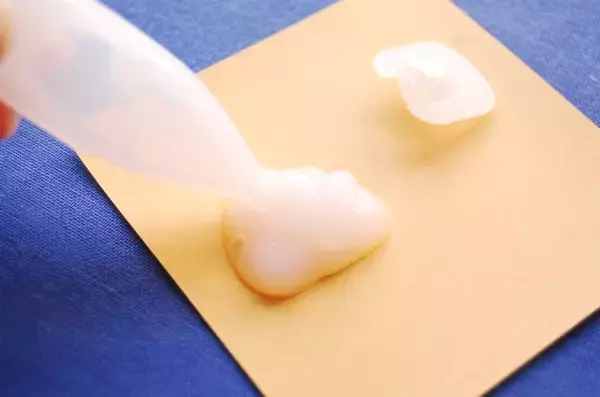 「【セリア】化粧水や乳液、洗顔フォーム…の小分けに♪旅支度に大活躍な「詰め替えチューブボトル」をお試し！」の画像