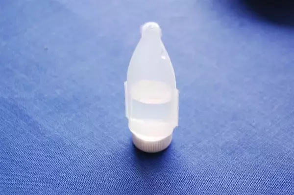 「【セリア】化粧水や乳液、洗顔フォーム…の小分けに♪旅支度に大活躍な「詰め替えチューブボトル」をお試し！」の画像