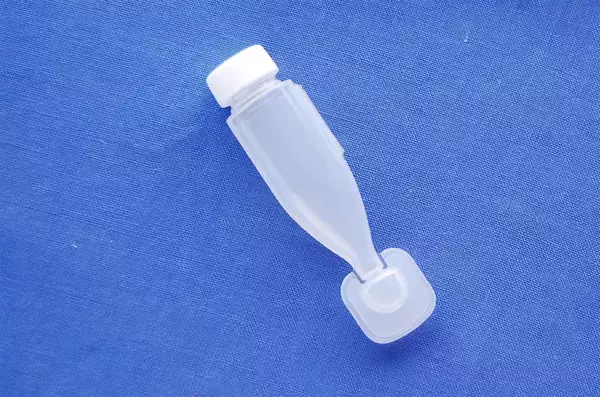 「【セリア】化粧水や乳液、洗顔フォーム…の小分けに♪旅支度に大活躍な「詰め替えチューブボトル」をお試し！」の画像