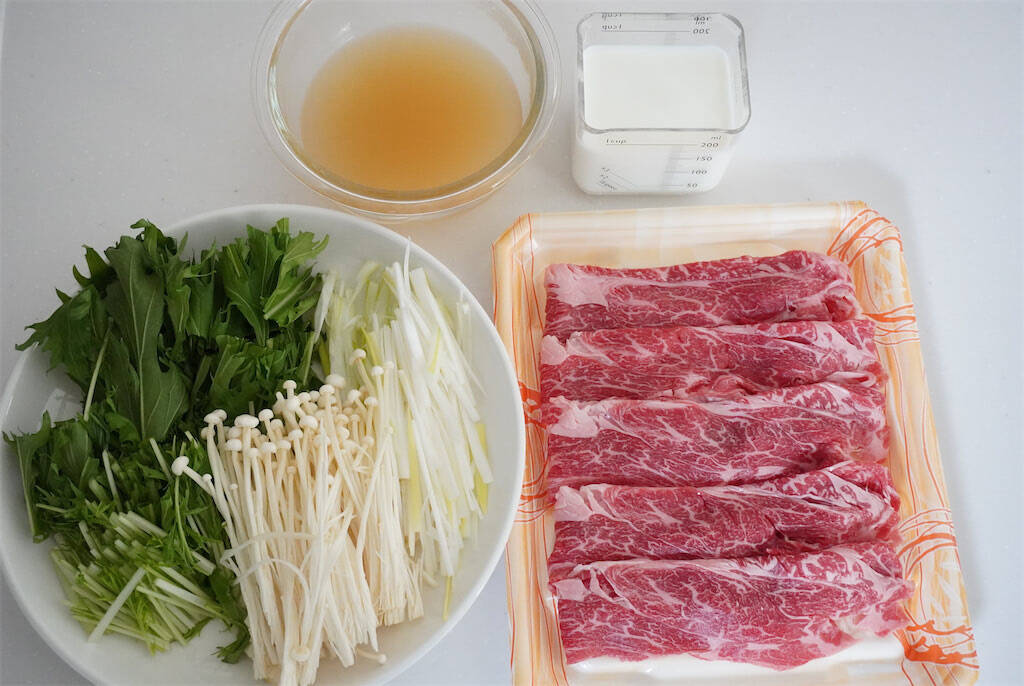 【牛乳でお肉とろける♡】ミルキーな濃厚コンソメスープで「しゃぶしゃぶ」してみた！牛乳消費にも！