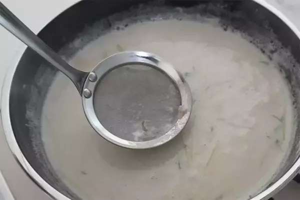 「【牛乳でお肉とろける♡】ミルキーな濃厚コンソメスープで「しゃぶしゃぶ」してみた！牛乳消費にも！」の画像