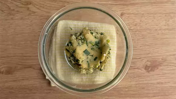 「【甘じょっぱ沼にハマる】やみつき確定！「米粉のネギ味噌クッキー」はザクザクのピリ辛♪【元パティシエ直伝】」の画像