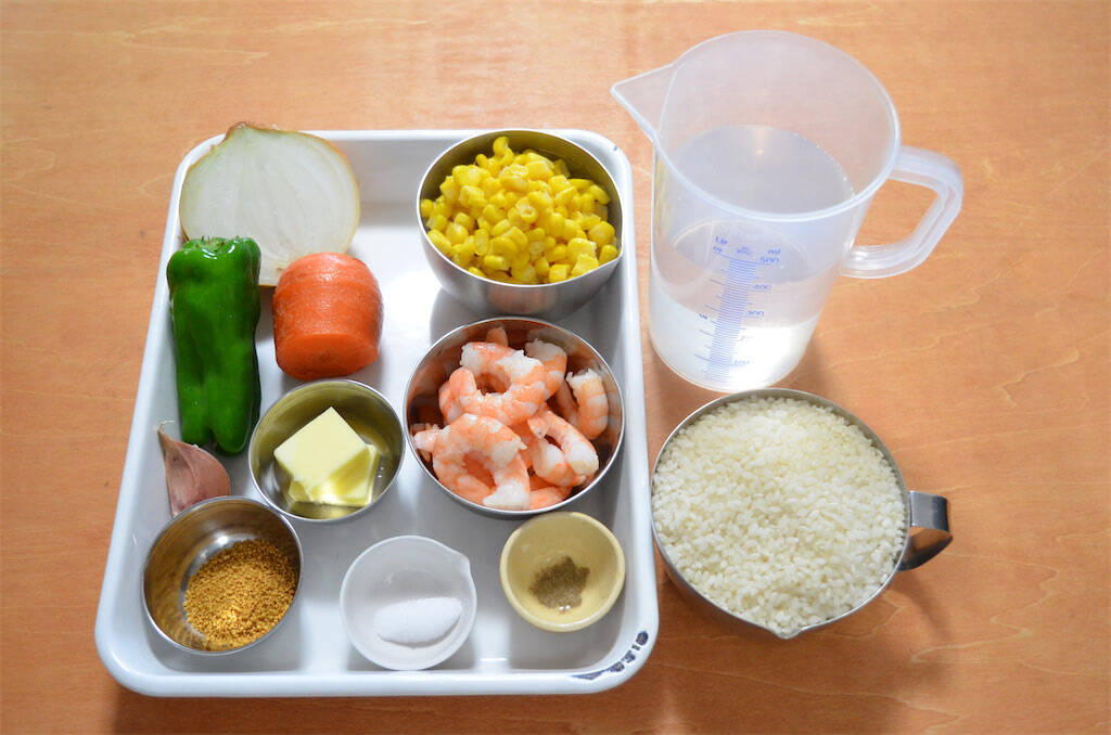 【コーンが主役】プチっと食感弾ける♪甘うまな「エビパエリア」作ってみた！おこげが香ばしくて口福♡