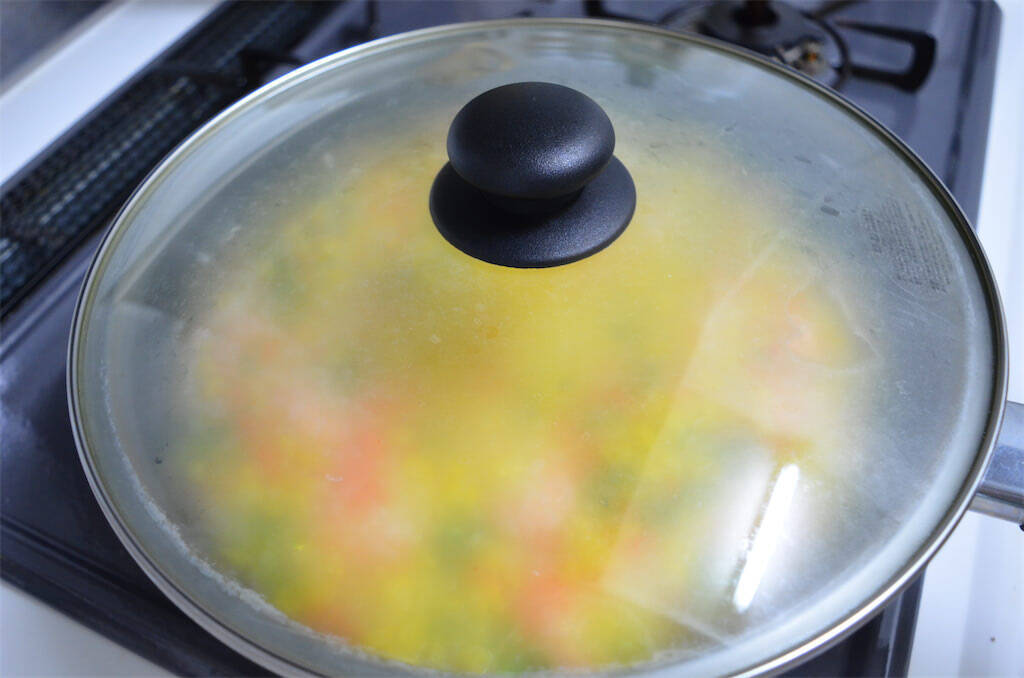 【コーンが主役】プチっと食感弾ける♪甘うまな「エビパエリア」作ってみた！おこげが香ばしくて口福♡