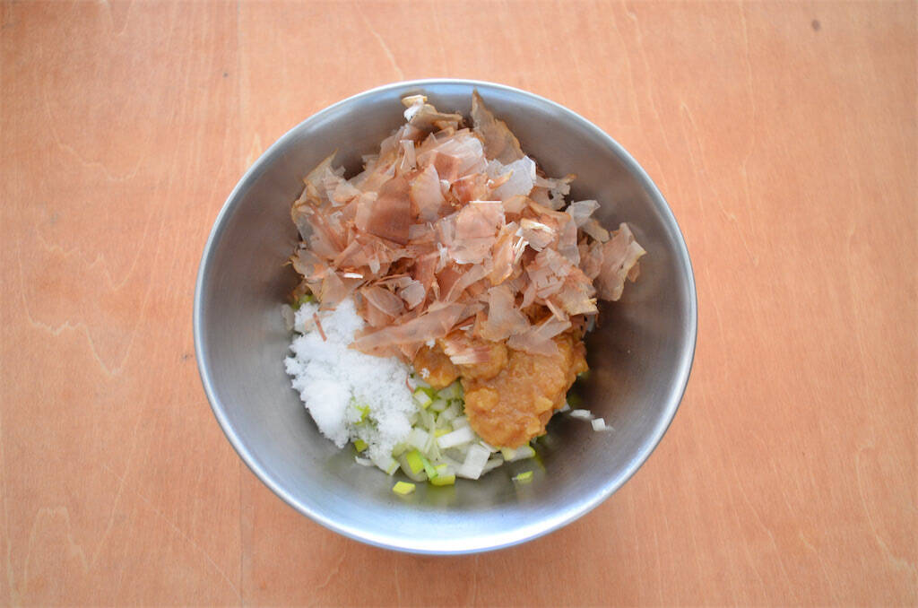 【高野豆腐を揚げると…】極上のトロ～リ食感に♪農家直伝「揚げ出し豆腐風のねぎ味噌和え」作ってみた！
