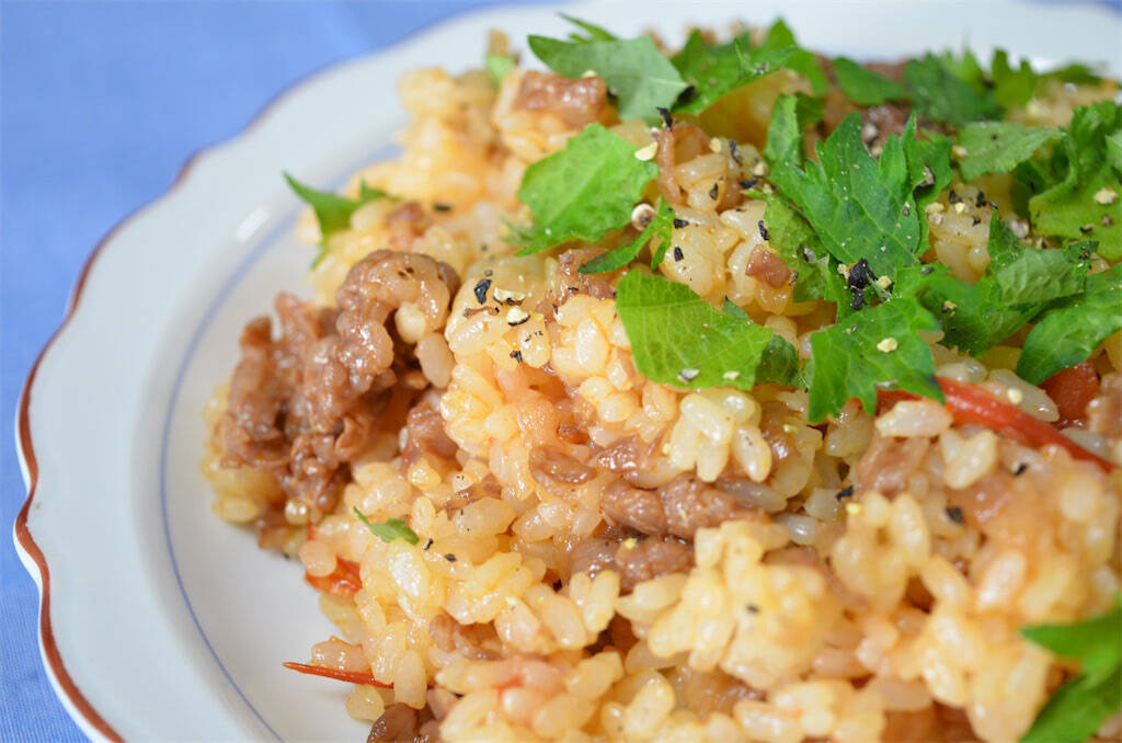 【高級牛をご飯に混ぜる発想】「牛肉とトマトの混ぜご飯」作ってみた！トマトの酸味が絶妙～♪【農家直伝】