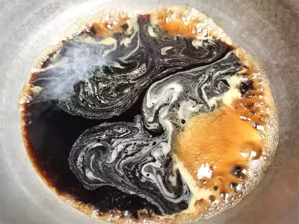 「【絶品！郷土メシ】三重の漁師メシ「てこねずし」作ったら…衝撃的に旨し！カツオを切って漬けて乗せるだけ」の画像