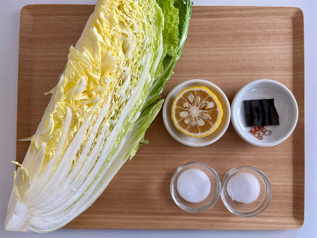 【冷蔵庫普及前のガチ保存食】昭和27年のレシピで「白菜漬け」仕込んでみた！塩味しっかり甘みもジュワッと♡