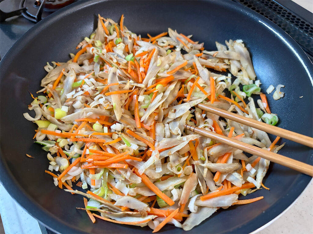 【お湯を注げばみそ汁に】戦時中のご飯のお供「カルシウム八目みそ」を作ってみた！8種具材の旨味凝縮♪