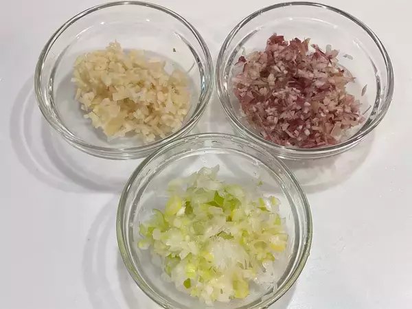 「【シン・TKG】卵黄をヅケにするの～♡究極の卵かけご飯「地雷めし」がウマ過ぎて1週間食べ続けた件」の画像