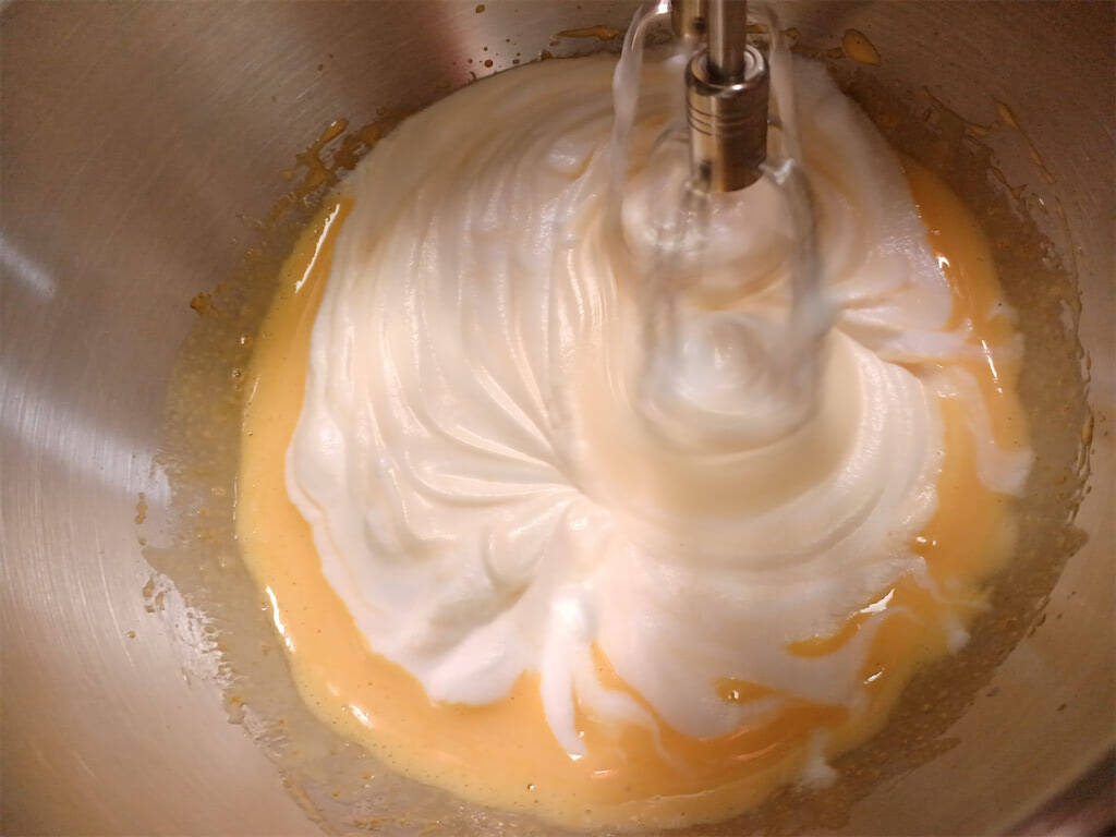 異次元のトロトロ感♡「飲めるロールケーキ」作ってみた！生地＆クリームに米粉インでふっわふわ【農家直伝】