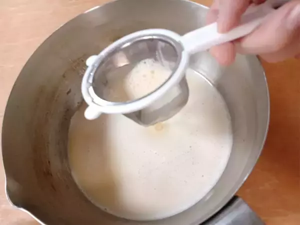 「異次元のトロトロ感♡「飲めるロールケーキ」作ってみた！生地＆クリームに米粉インでふっわふわ【農家直伝】」の画像