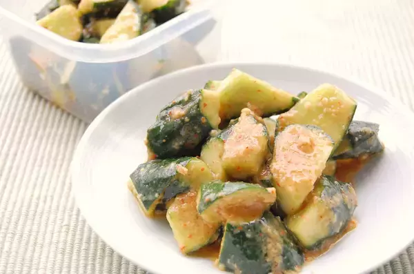 「リュウジさんが米3合食えるって！3分で作れる「悪魔の壺きゅう」はパンチの効いた濃ゆ～い味付け♪」の画像