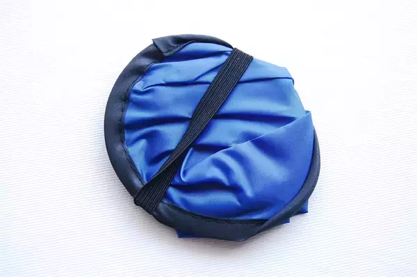 「【ダイソー】コレな～んだ？ヒントは「夏に必携」「暑さ対策」「ちょっとアナログ」です♪ポケットに入るのがいい」の画像