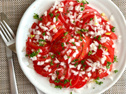 【志麻さんの夏サラダ】調味料の黄金比で作ったドレッシングが肝♪「トマトサラダ」がレストラン級の味な件