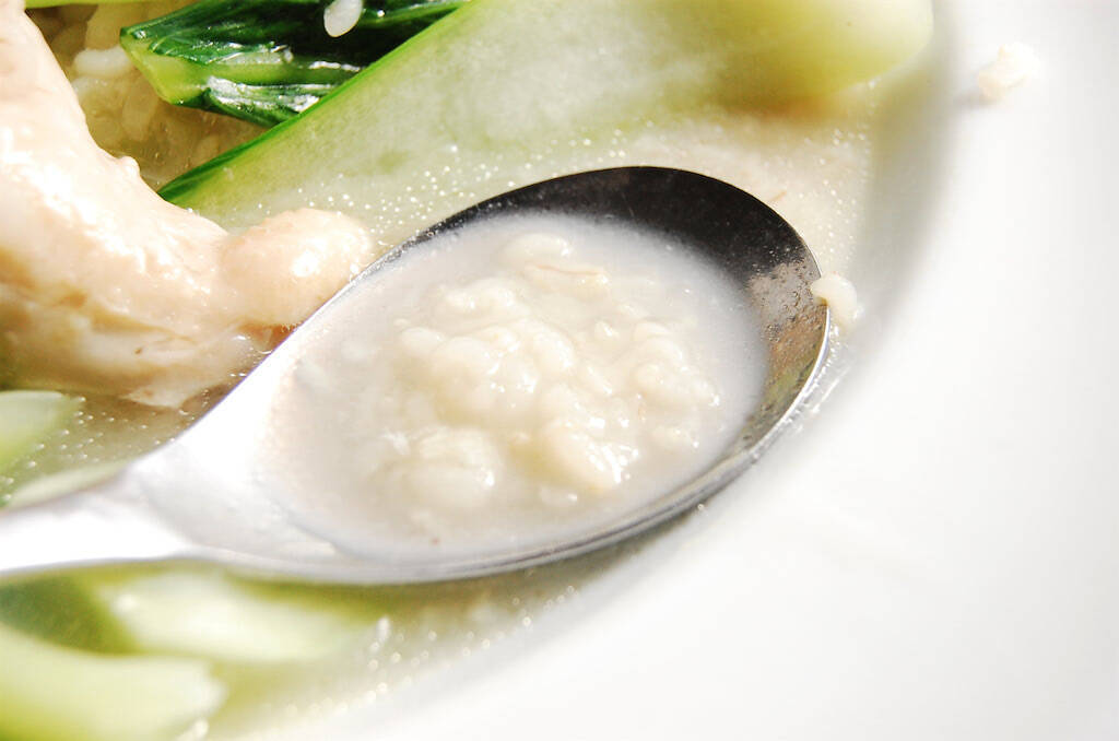 【時短サムゲタン】香味野菜トリオで血行巡る「サムゲタン風鶏手羽のスープ煮」作ってみた！お肉ホロホロ♡