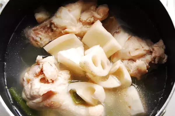 「【時短サムゲタン】香味野菜トリオで血行巡る「サムゲタン風鶏手羽のスープ煮」作ってみた！お肉ホロホロ♡」の画像