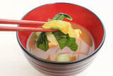 「【しんどい日は「鶏むね」に頼って！】お肉と菜っ葉たっぷりの「お鍋みたいなみそ汁」で元気とり戻してみた♡」の画像10