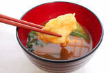 「【しんどい日は「鶏むね」に頼って！】お肉と菜っ葉たっぷりの「お鍋みたいなみそ汁」で元気とり戻してみた♡」の画像9