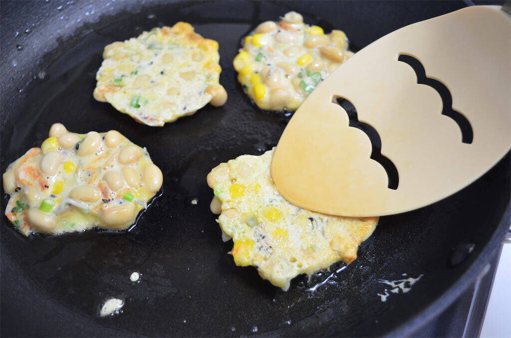 たんぱく質ギッシリな「大豆のお好み焼き風」作ってみた！なぜかギョニソ風味!?罪悪感低め♡【農家直伝】