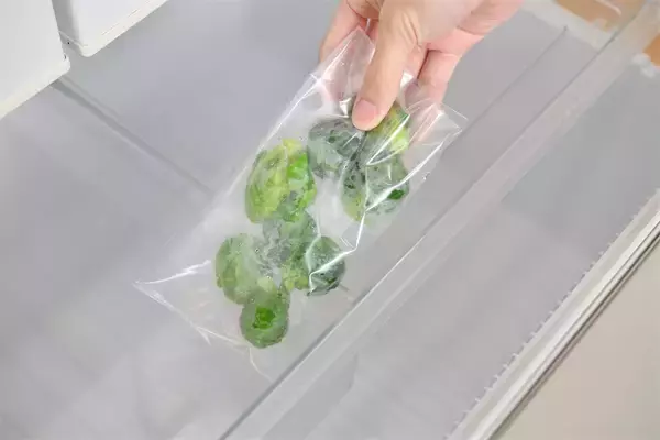 「【農家直伝！芽キャベツ初心者のあなたへ】保存法から下処理、簡単レシピまで一挙紹介！えっ「浅漬け」が最高なの!?」の画像