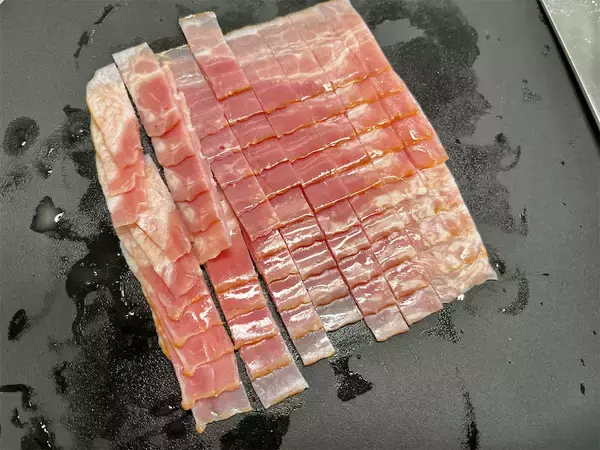 「【国民的チップス再現】ポテサラにコンソメ入れて「ニューポテトサラダ」作ってみた！やみつきスナック感覚♪」の画像