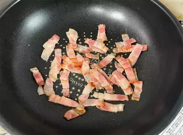 「【国民的チップス再現】ポテサラにコンソメ入れて「ニューポテトサラダ」作ってみた！やみつきスナック感覚♪」の画像