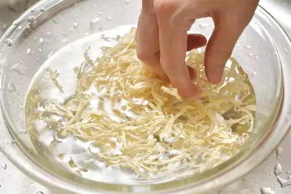 「【農家直伝！】大根1本丸ごと自家製切り干し大根にしてみた！…からの「切り干し大根煮」渋味に癒される～」の画像