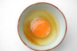 「シンプルイズベストな「虚無炒飯」に挑戦♪具は卵のみなのに…え、高級“海鮮”炒飯なお味だって⁉」の画像3