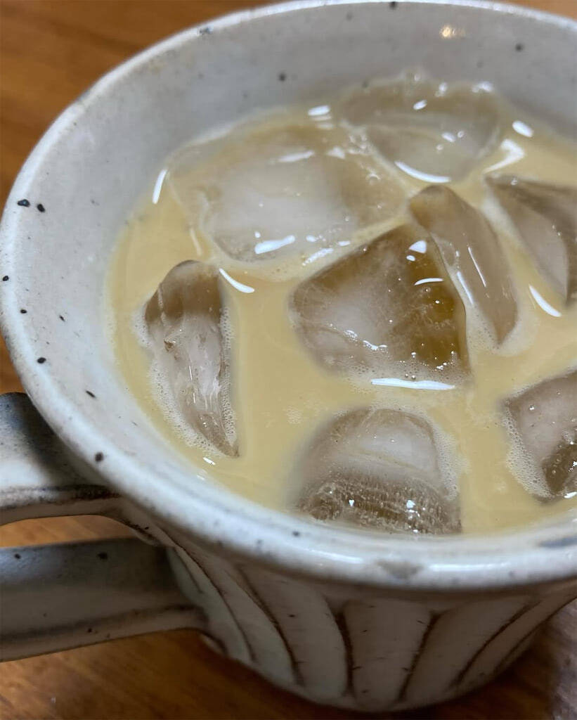 【お茶パックで出来る】疲れを癒す「ほうじ茶ラテ」作ってみた！香りと甘みでホッ♡【Ayumiの漫画】