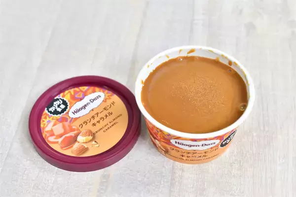 「【期間限定・即買い推奨！】ハーゲンダッツ新作「クランチアーモンドキャラメル」は濃厚キャラメルとろ～り♡」の画像